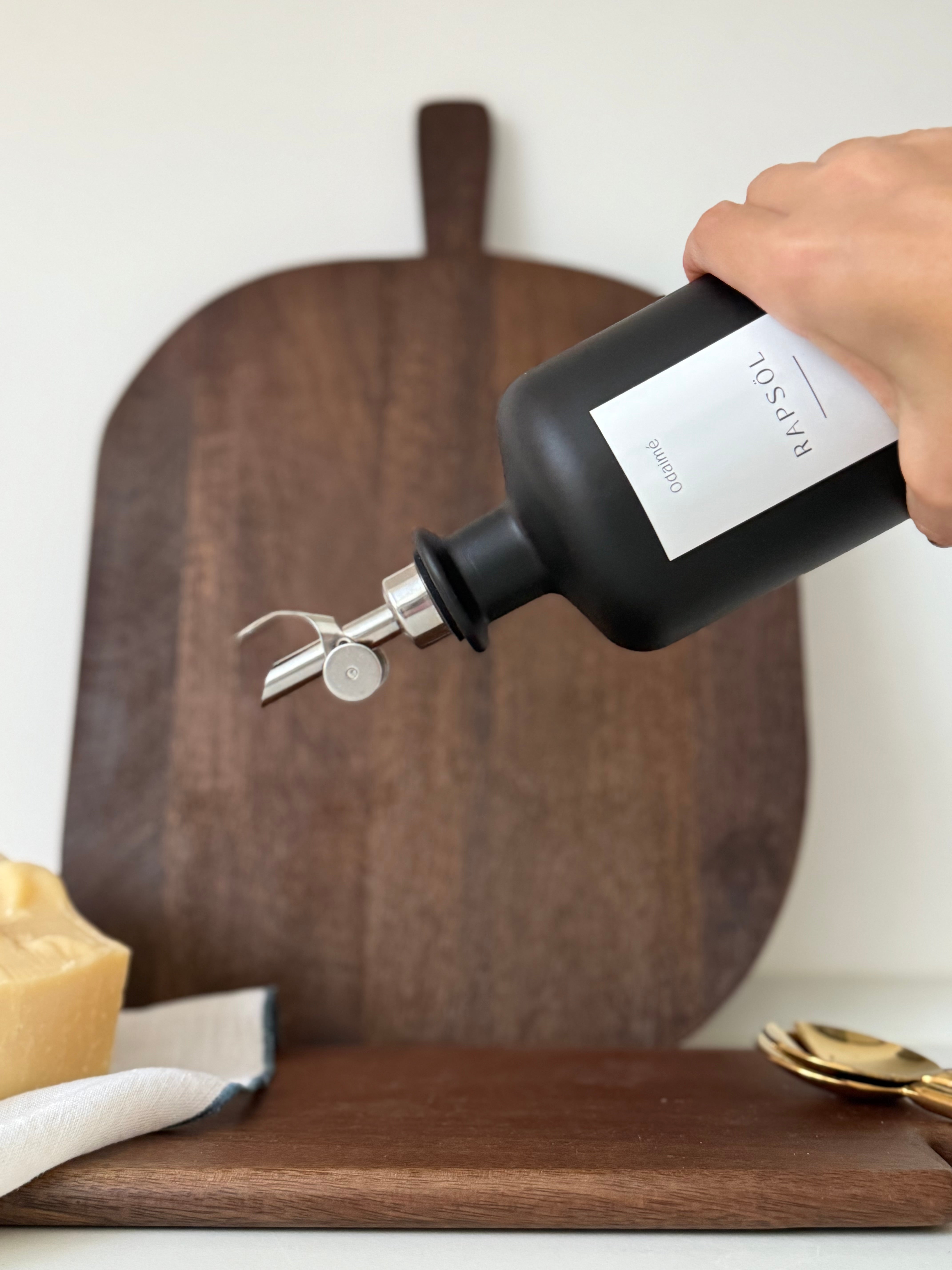 LOREYA - 500ml Essig- und Ölspender in schwarz-matt mit Ausgießer