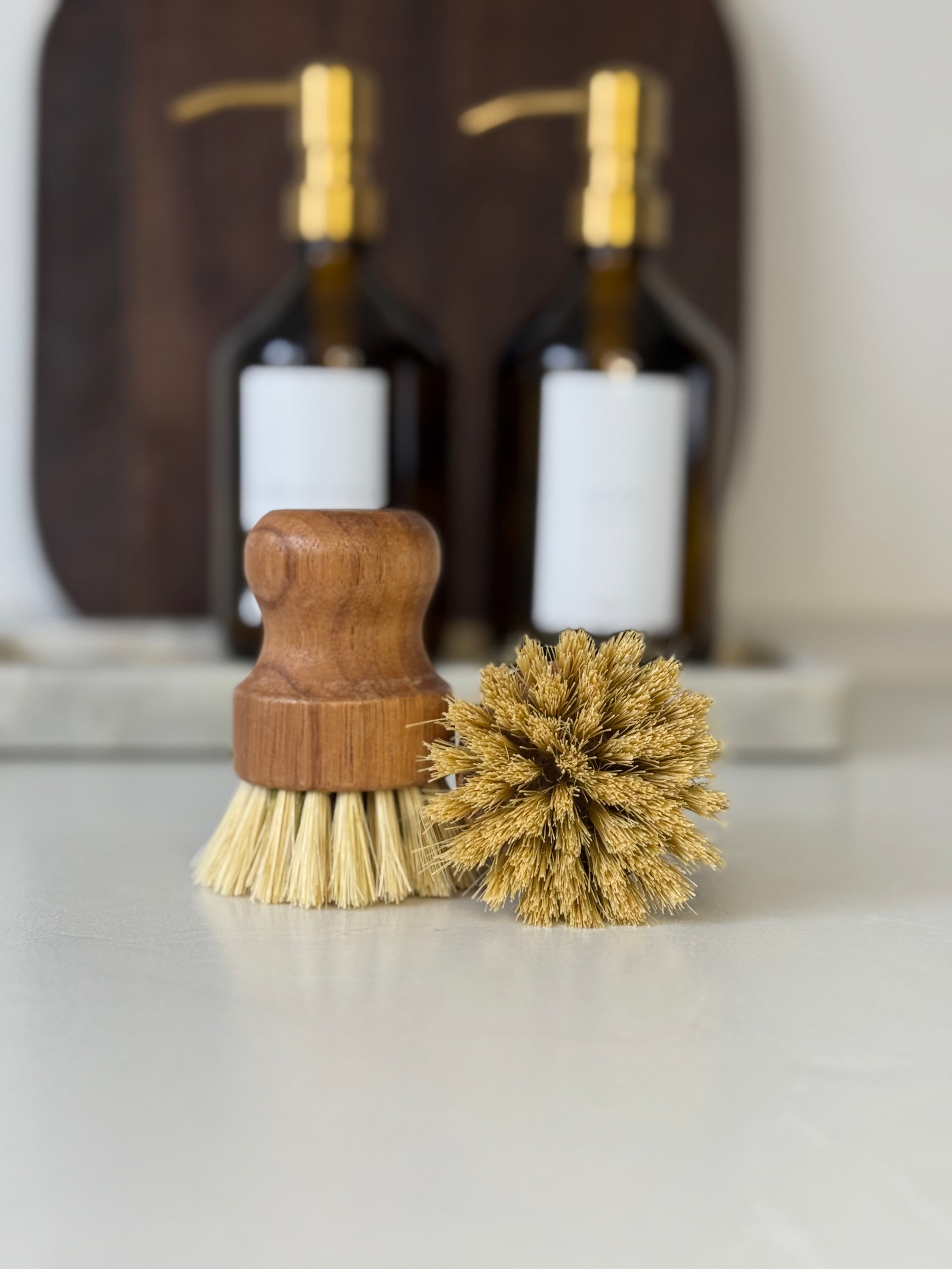 SOL - Spül- und Gemüsebürste aus Akazienholz