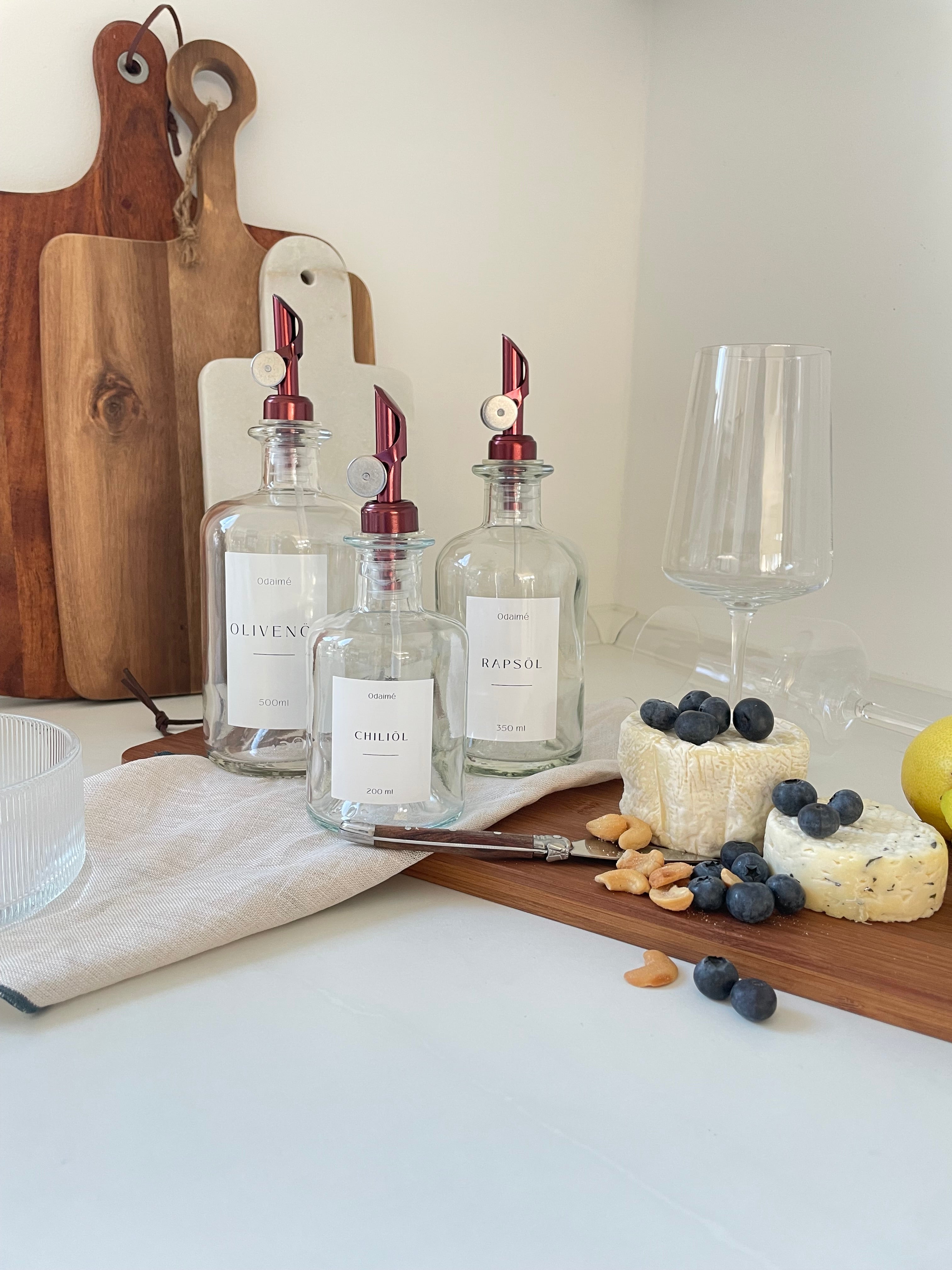 MOREA - 350ml Essig- und Ölspender aus Glas mit außergewöhlichem Ausgießer in 6 Farben